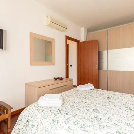 Casty Sweet Home - Parcheggio Privato Gratuito Milan Exterior photo
